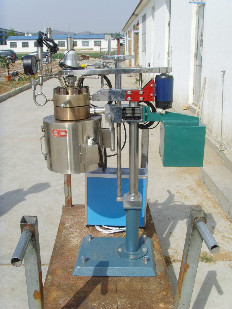 KCFD系列--釜體下料翻轉出料、帶開啟式電加熱爐2